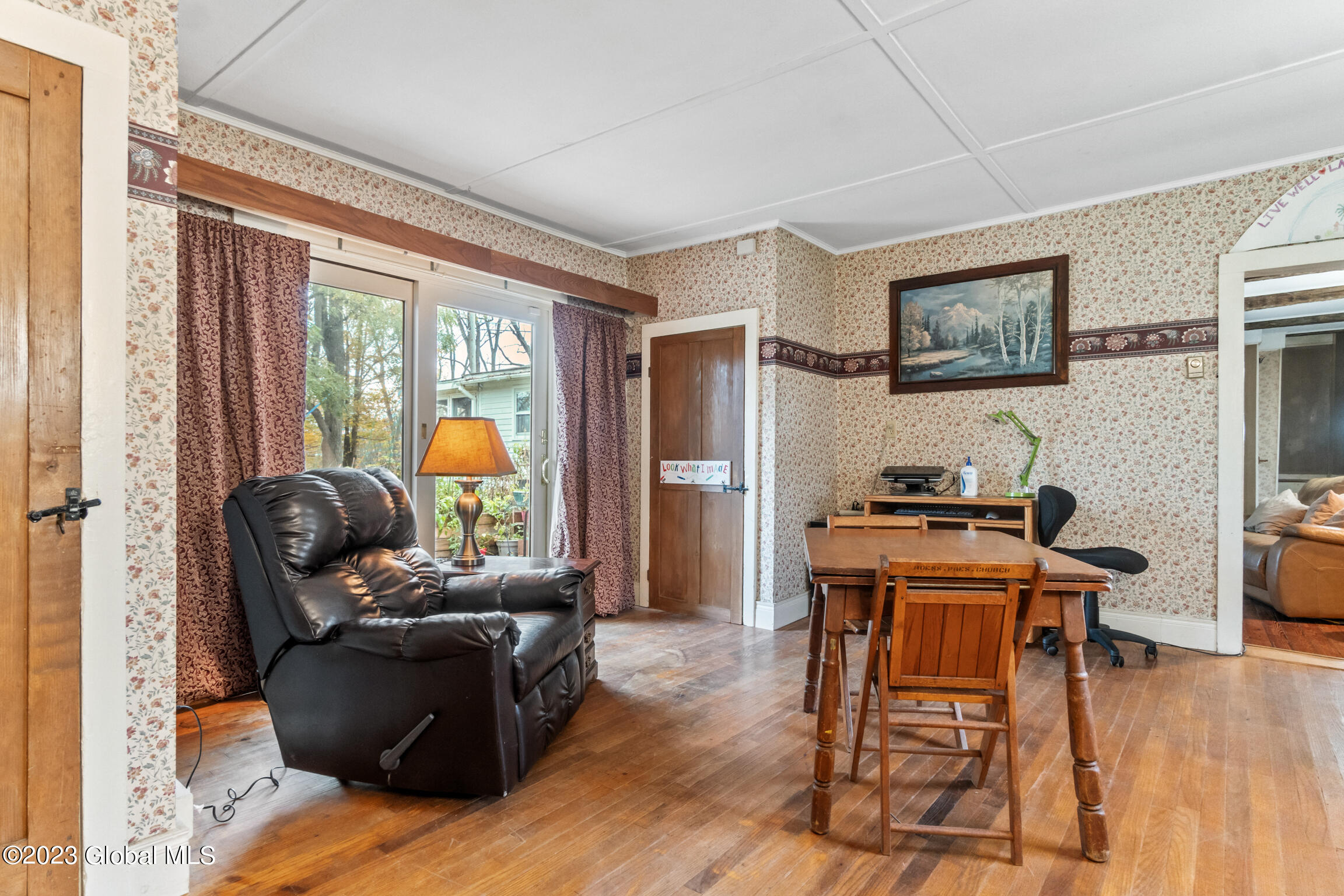 288 Middleline Road Ballston, NY 12020 - Photo 7 of 49 288 Middleline Rd-53