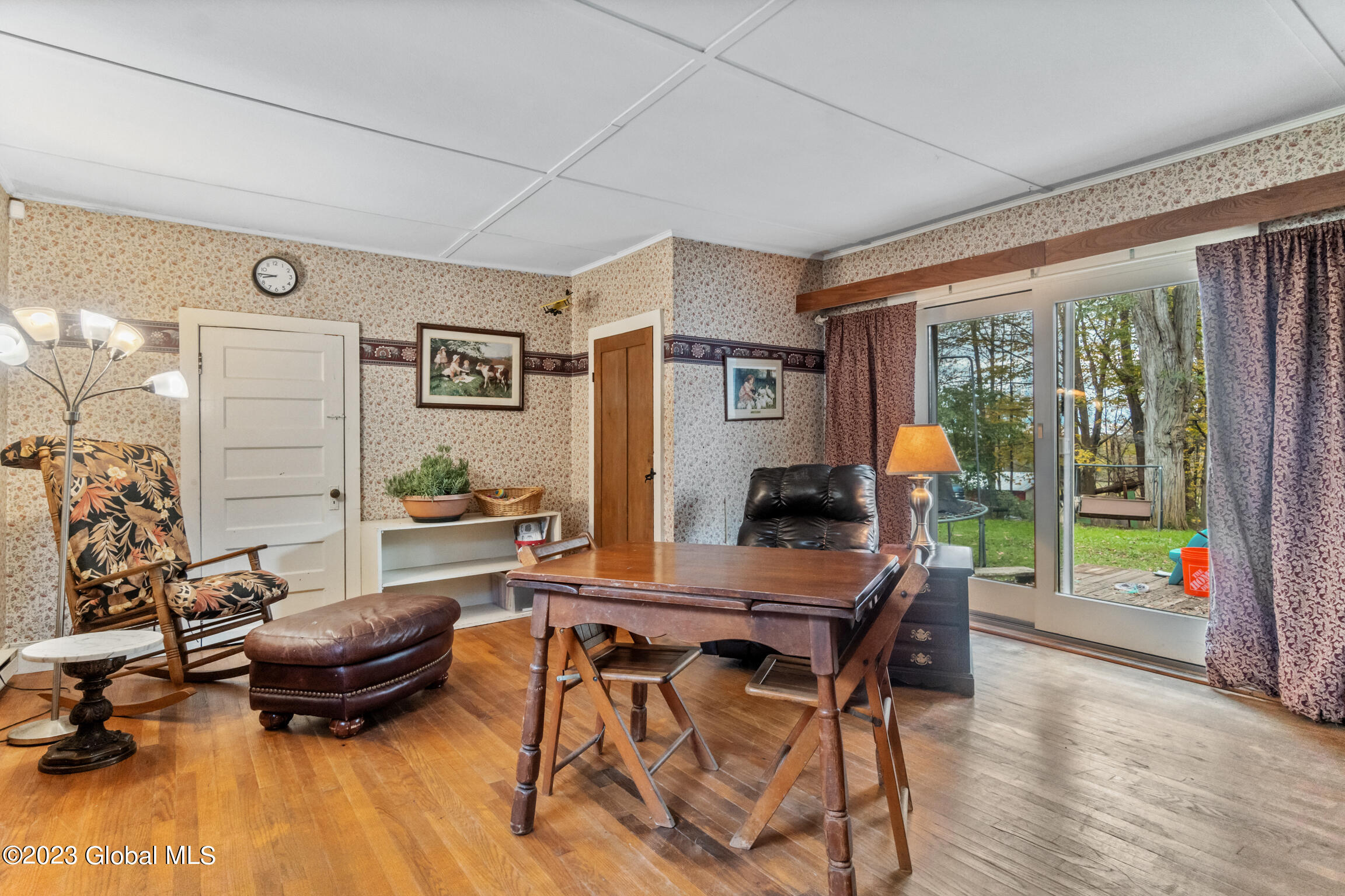 288 Middleline Road Ballston, NY 12020 - Photo 8 of 49 288 Middleline Rd-52