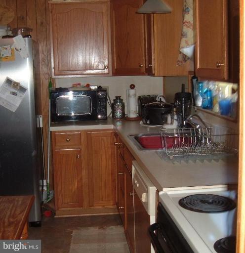 12200 Deka Road Clinton, MD 20735 - Photo 2 of 7 Kitchen