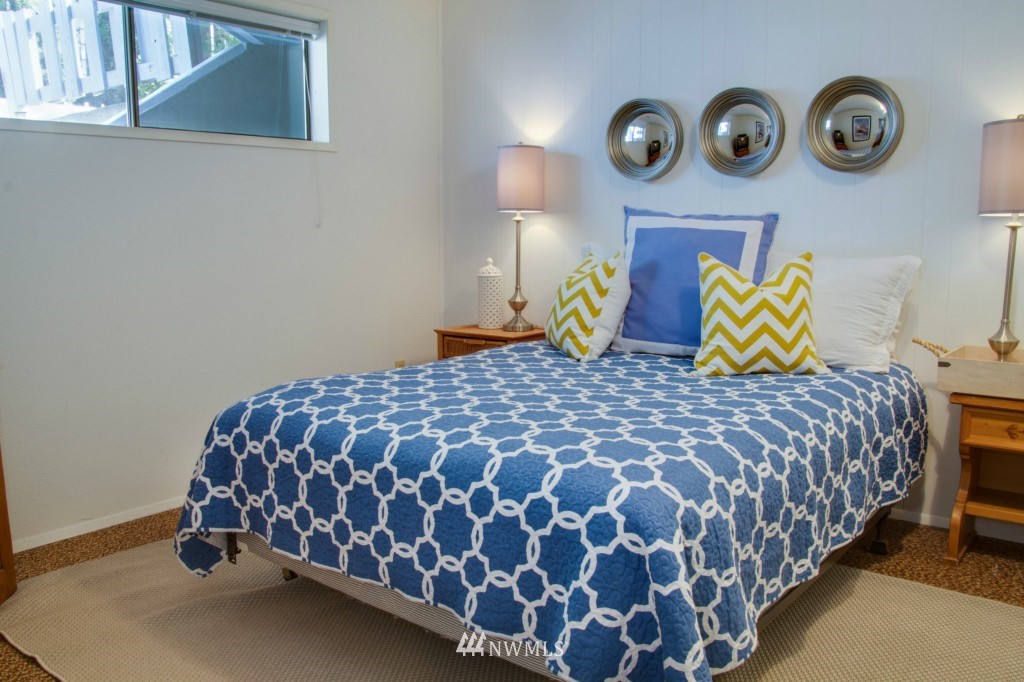 1020 South Lakeshore Road Chelan, WA 98816 - Photo 13 of 18 Gallery Image 13
