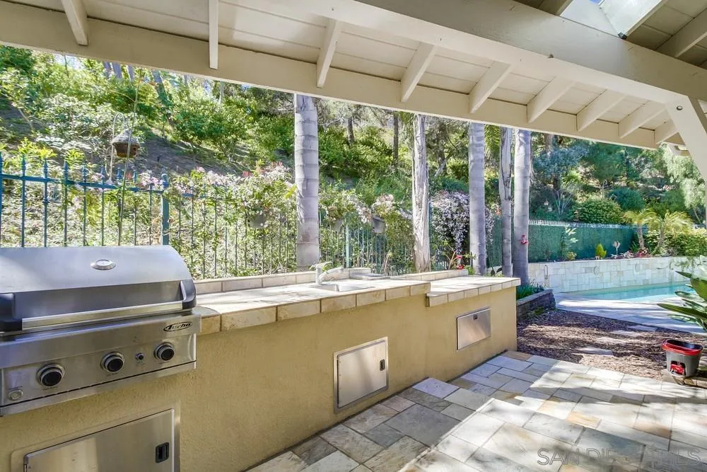 2305 Falkirk Row La Jolla, CA 92037 - Photo 23 of 36 a open kitchen with a large window
