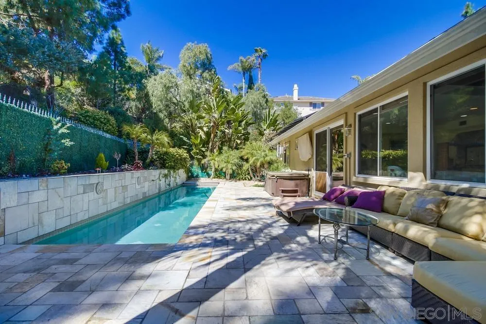 2305 Falkirk Row La Jolla, CA 92037 - Photo 24 of 36