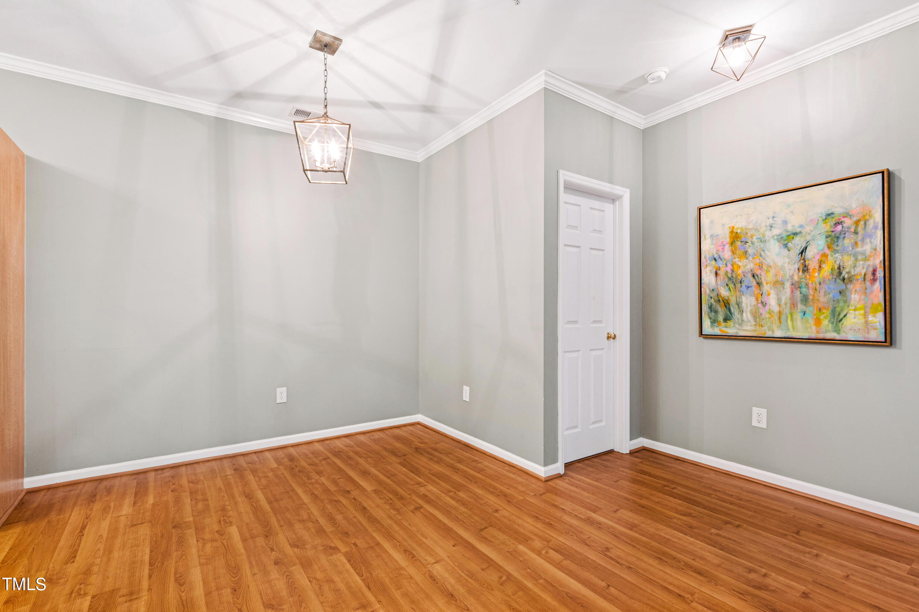801 Moratuck Drive, Unit 207 Raleigh, NC 27604 - Photo 17 of 32 Dining 3