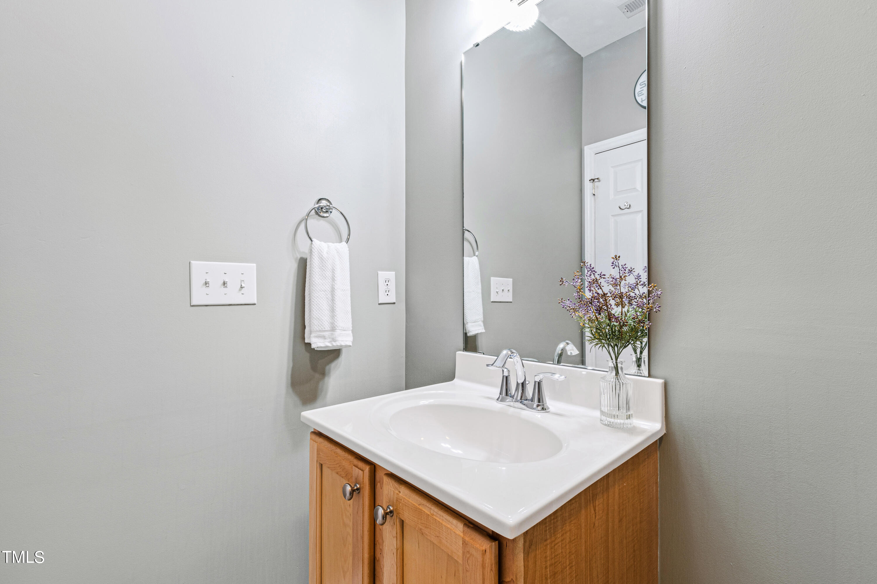 801 Moratuck Drive, Unit 207 Raleigh, NC 27604 - Photo 19 of 32 Bathroom