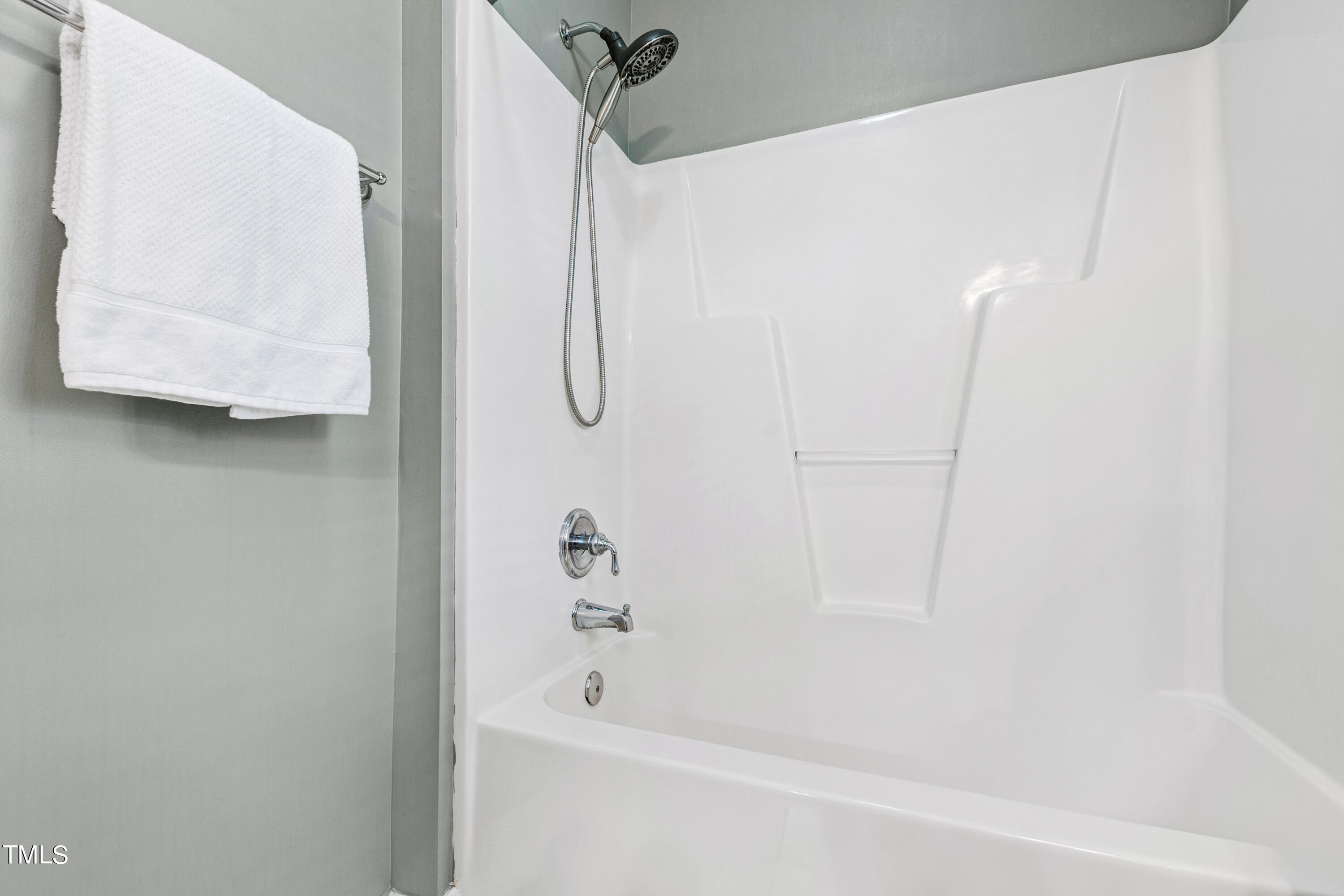 801 Moratuck Drive, Unit 207 Raleigh, NC 27604 - Photo 25 of 32 Bathroom 4