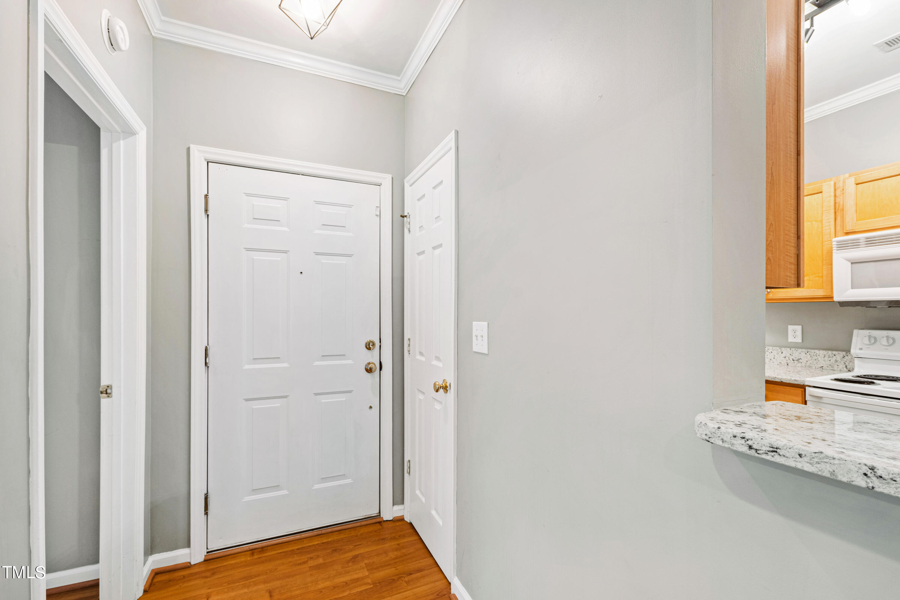 801 Moratuck Drive, Unit 207 Raleigh, NC 27604 - Photo 6 of 32 Foyer