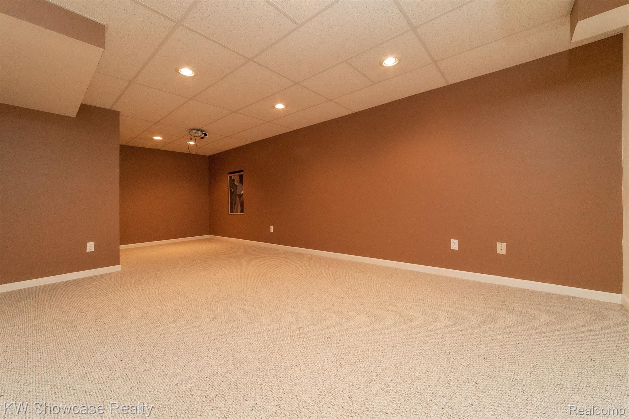 6486 Kennesaw Road Canton, MI 48187 - Photo 32 of 41 Gallery Image 32