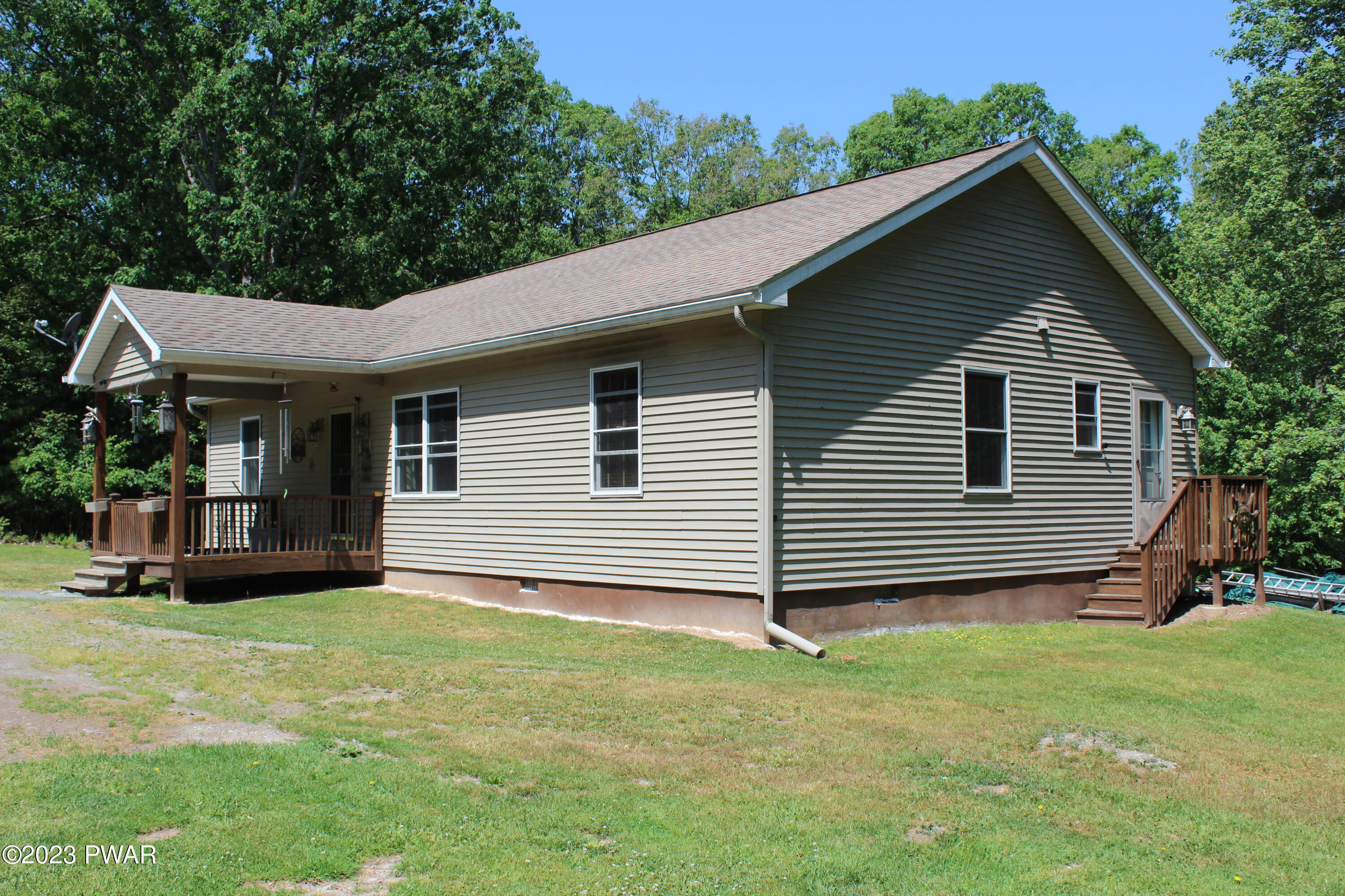 31 Coyote Ridge Hawley, PA 18428 - Photo 3 of 25 Side Elevation