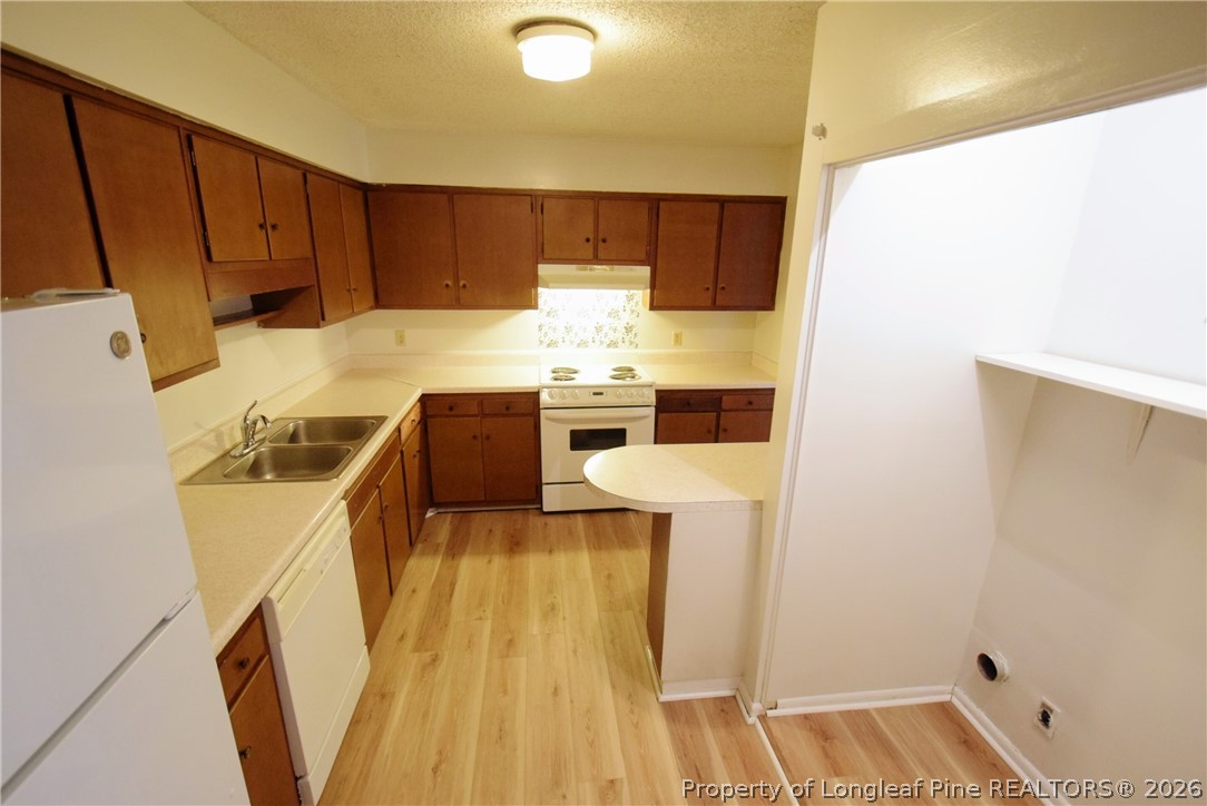 599 Winding Creek Road, Unit B Fayetteville, NC 28305 - Photo 4 of 15