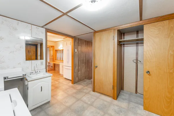 $152,500 | 204 1st Street, Welcome, MN 56181