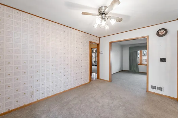 $152,500 | 204 1st Street, Welcome, MN 56181
