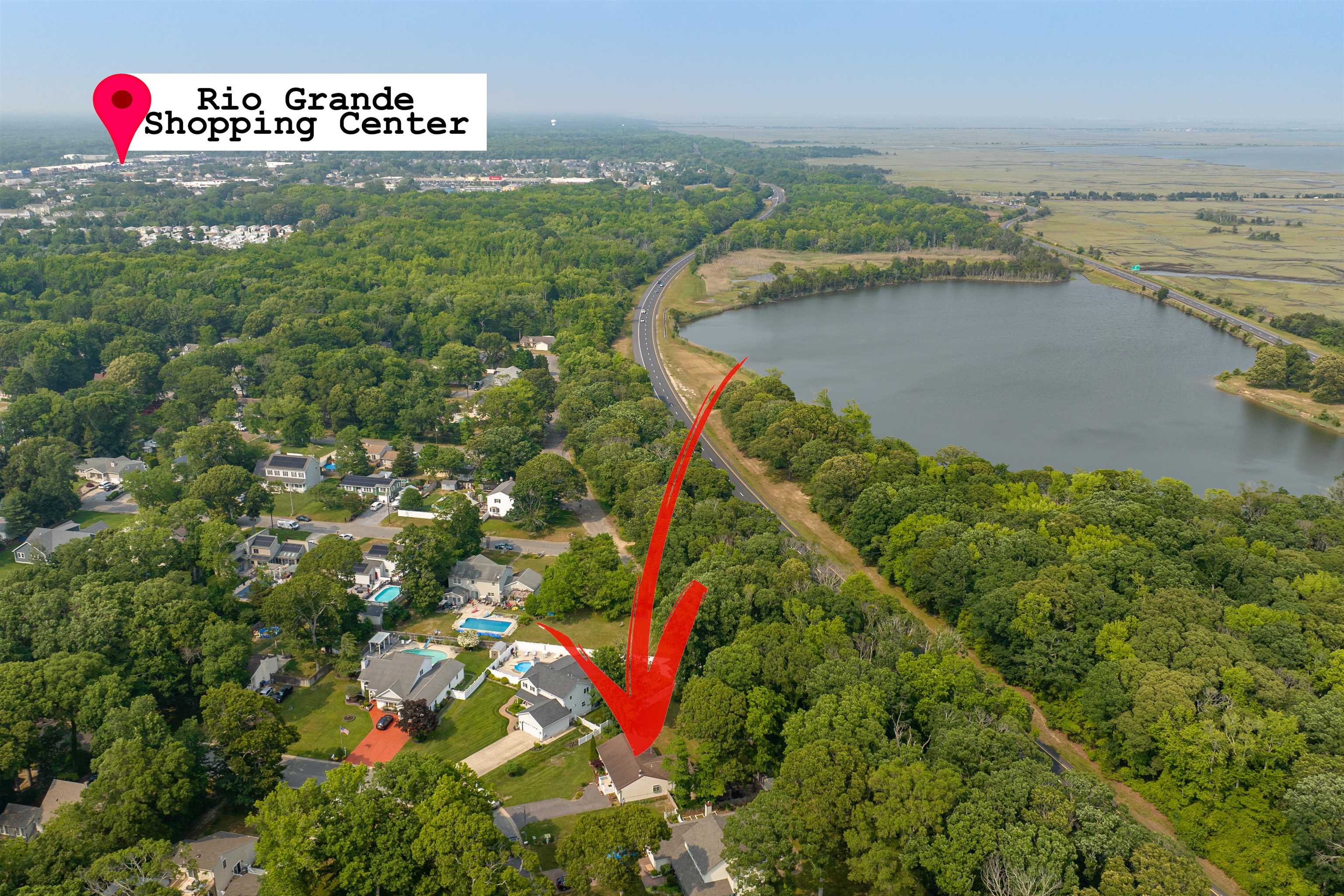 985 Tecumseh Road Erma, NJ 08204 - Photo 7 of 29 a picture of city