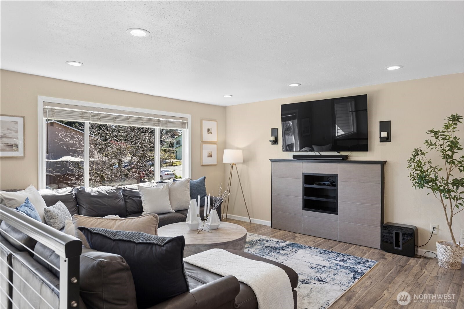 4629 128th Place Southeast Everett, WA 98208 - Photo 10 of 39 a living room with furniture and a flat screen tv
