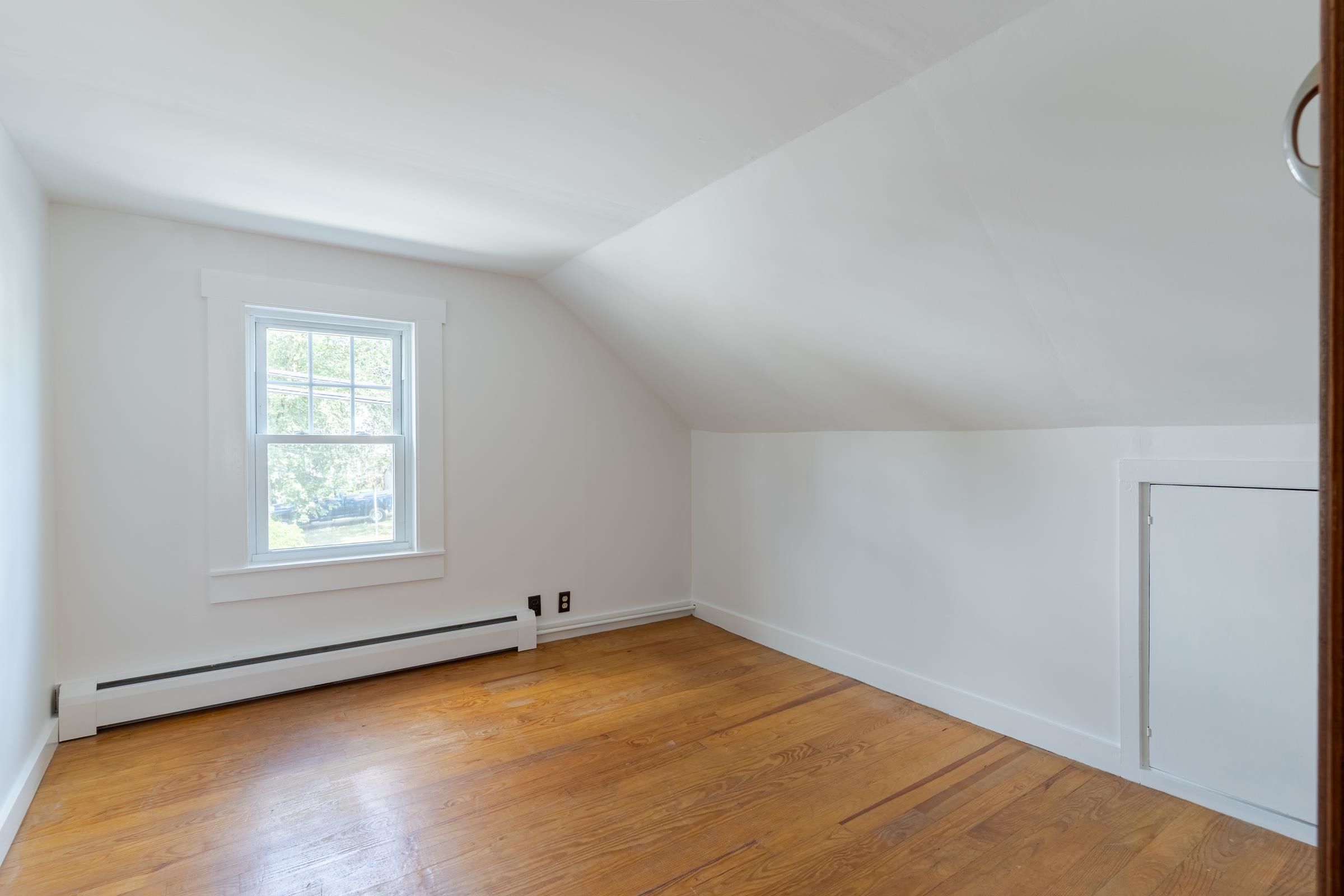 16 Washington Street Rochester, NH 03867 - Photo 13 of 26