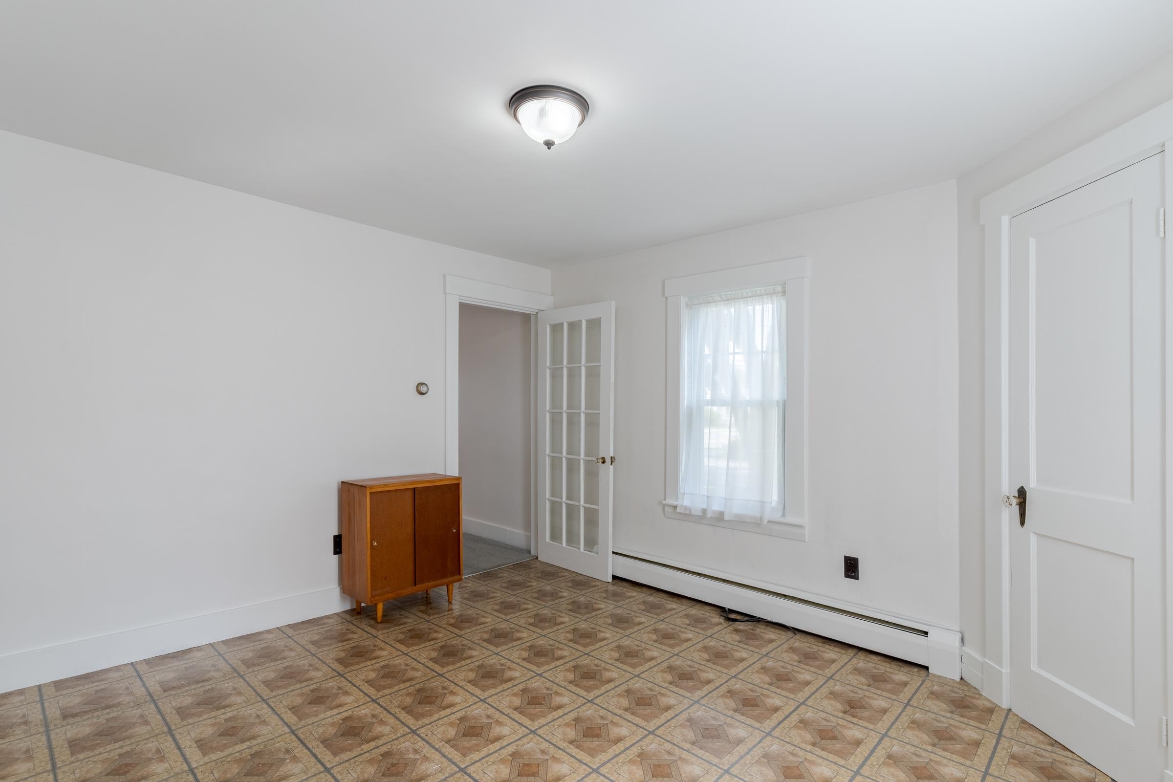 16 Washington Street Rochester, NH 03867 - Photo 8 of 26
