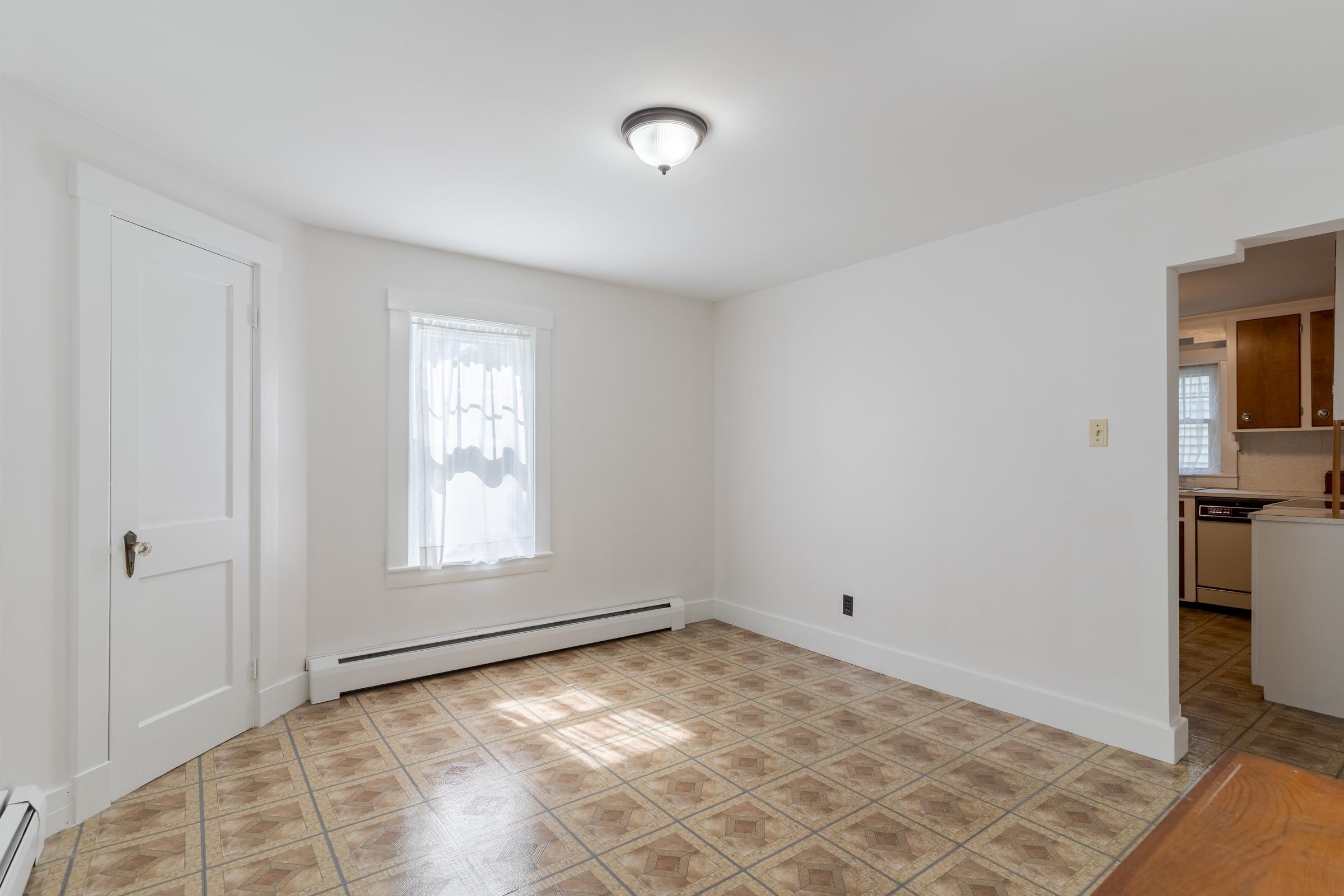 16 Washington Street Rochester, NH 03867 - Photo 9 of 26