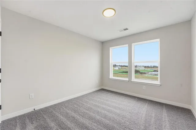 $371,143 | 1304 Southeast Windbreak Drive, Lee's Summit, MO 64081