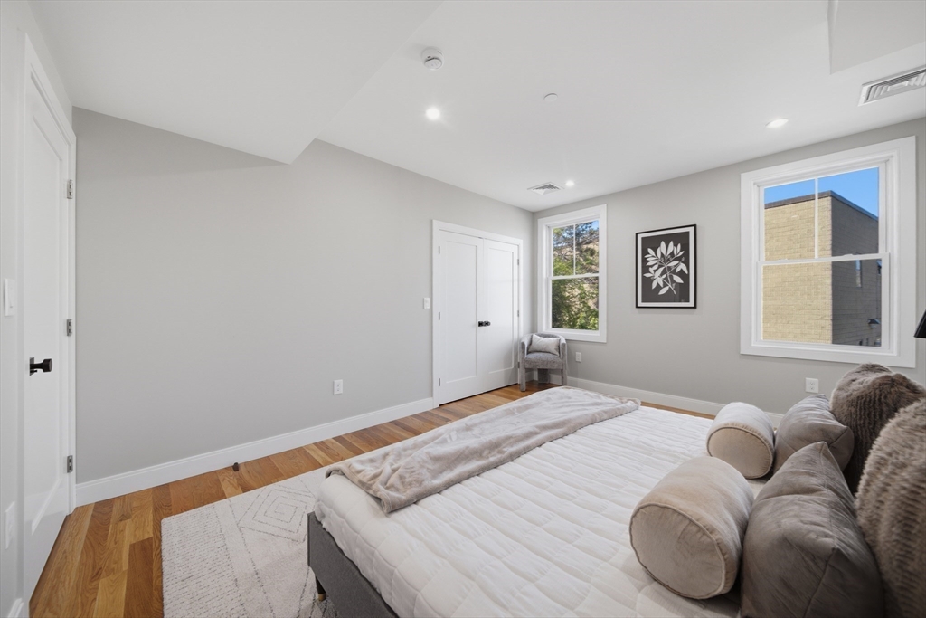 174 Walnut Street, Unit 2 Somerville, MA 02145 - Photo 21 of 32