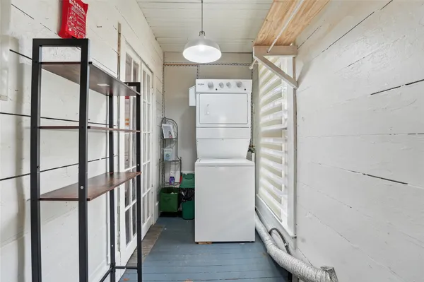 $260,000 | 805 East Academy Street, Brenham, TX 77833