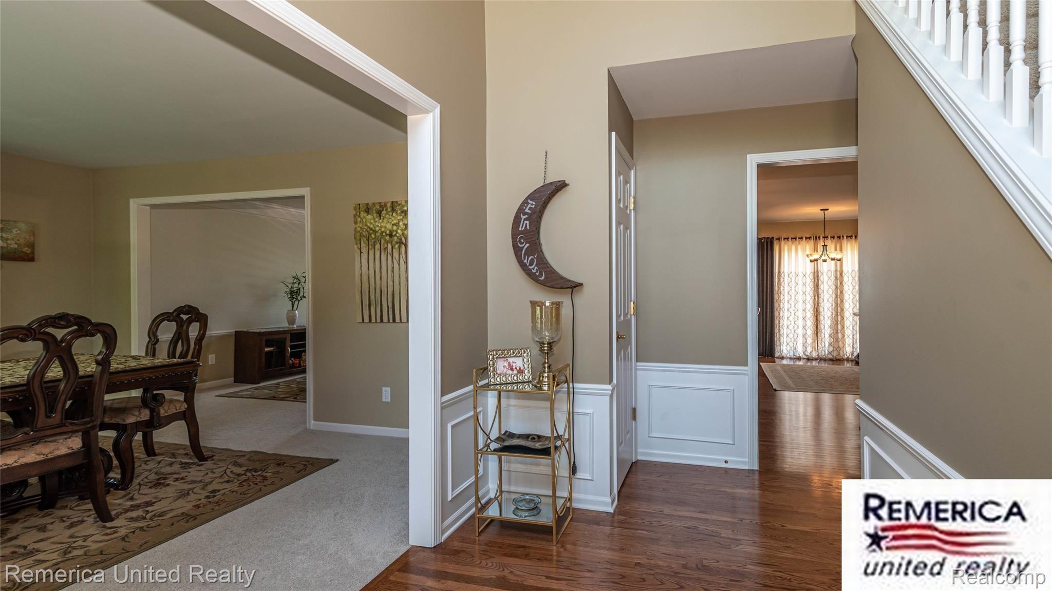 49300 Rockefeller Drive Canton, MI 48188 - Photo 5 of 34 Foyer -3.jpg