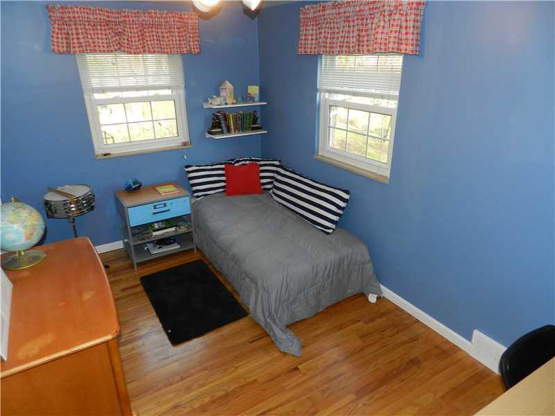 309 Edgewood Road Forest Hills, PA 15221 - Photo 11 of 22 Bedroom.
