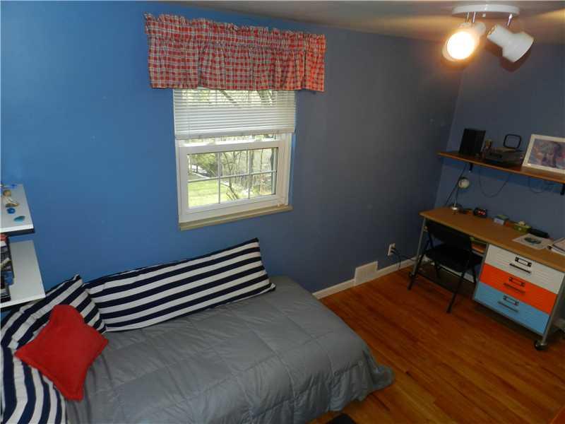 309 Edgewood Road Forest Hills, PA 15221 - Photo 12 of 22 Bedroom.