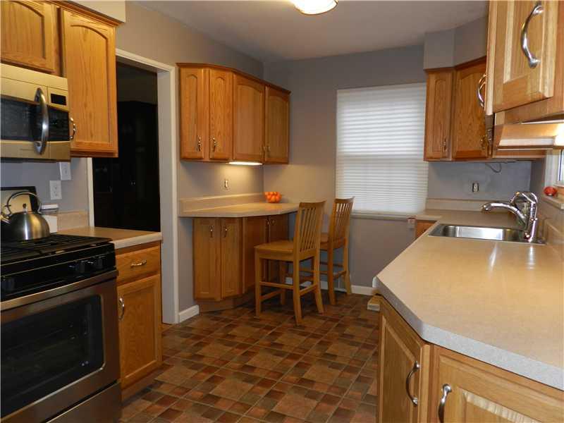 309 Edgewood Road Forest Hills, PA 15221 - Photo 18 of 22 Kitchen.