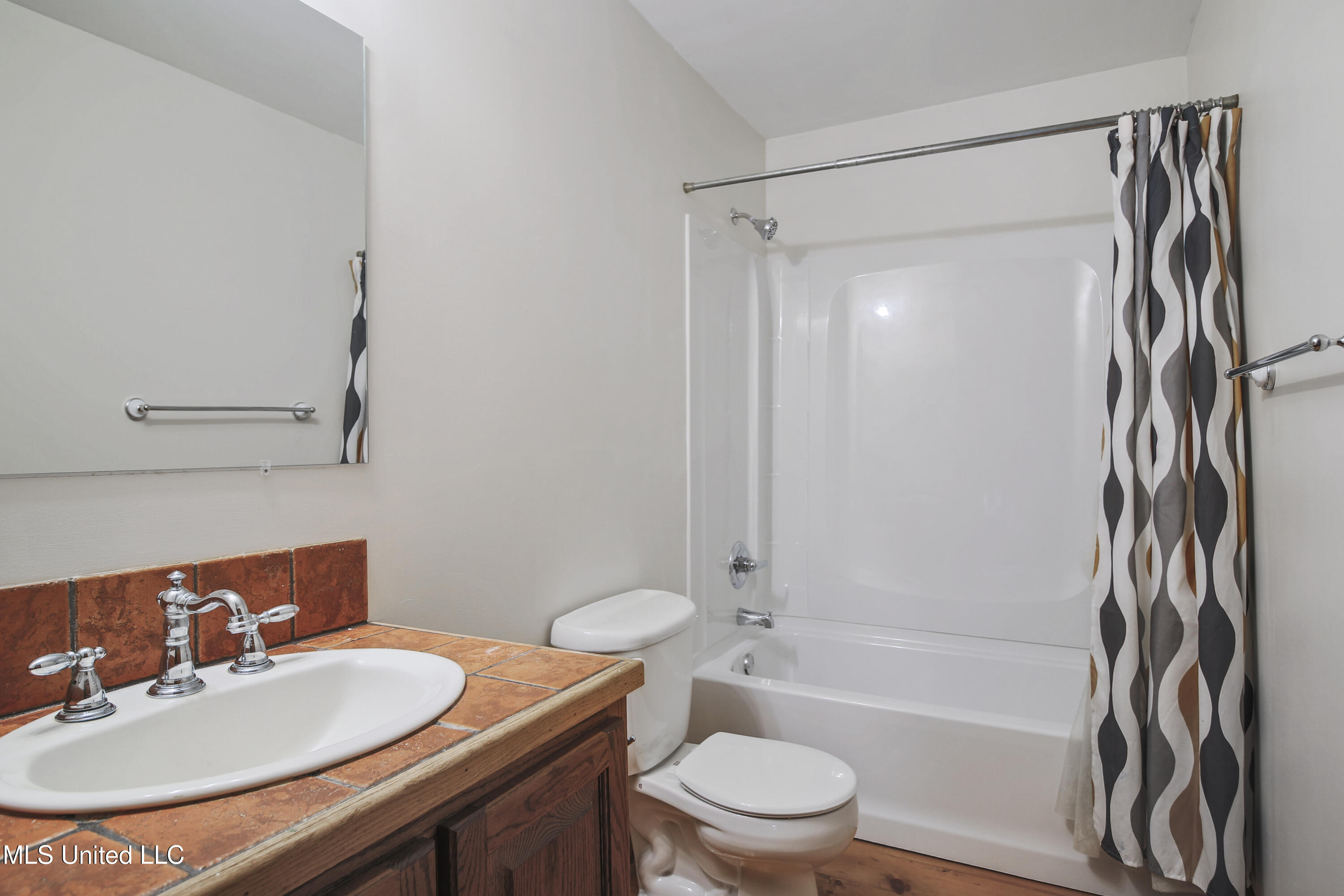 17542 Jones Lane Saucier, MS 39574 - Photo 27 of 39 Bathroom