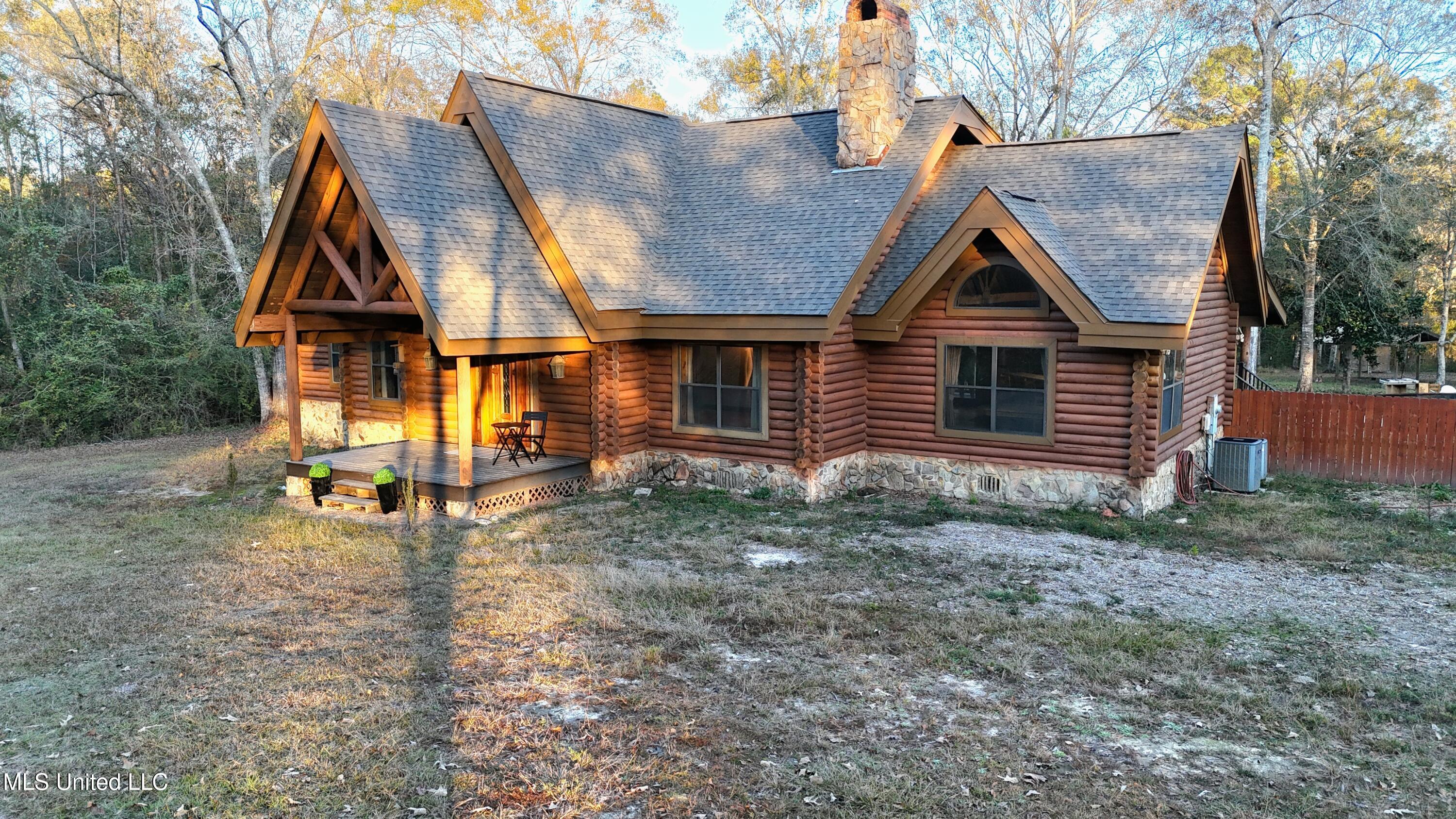 17542 Jones Lane Saucier, MS 39574 - Photo 3 of 39 Front View