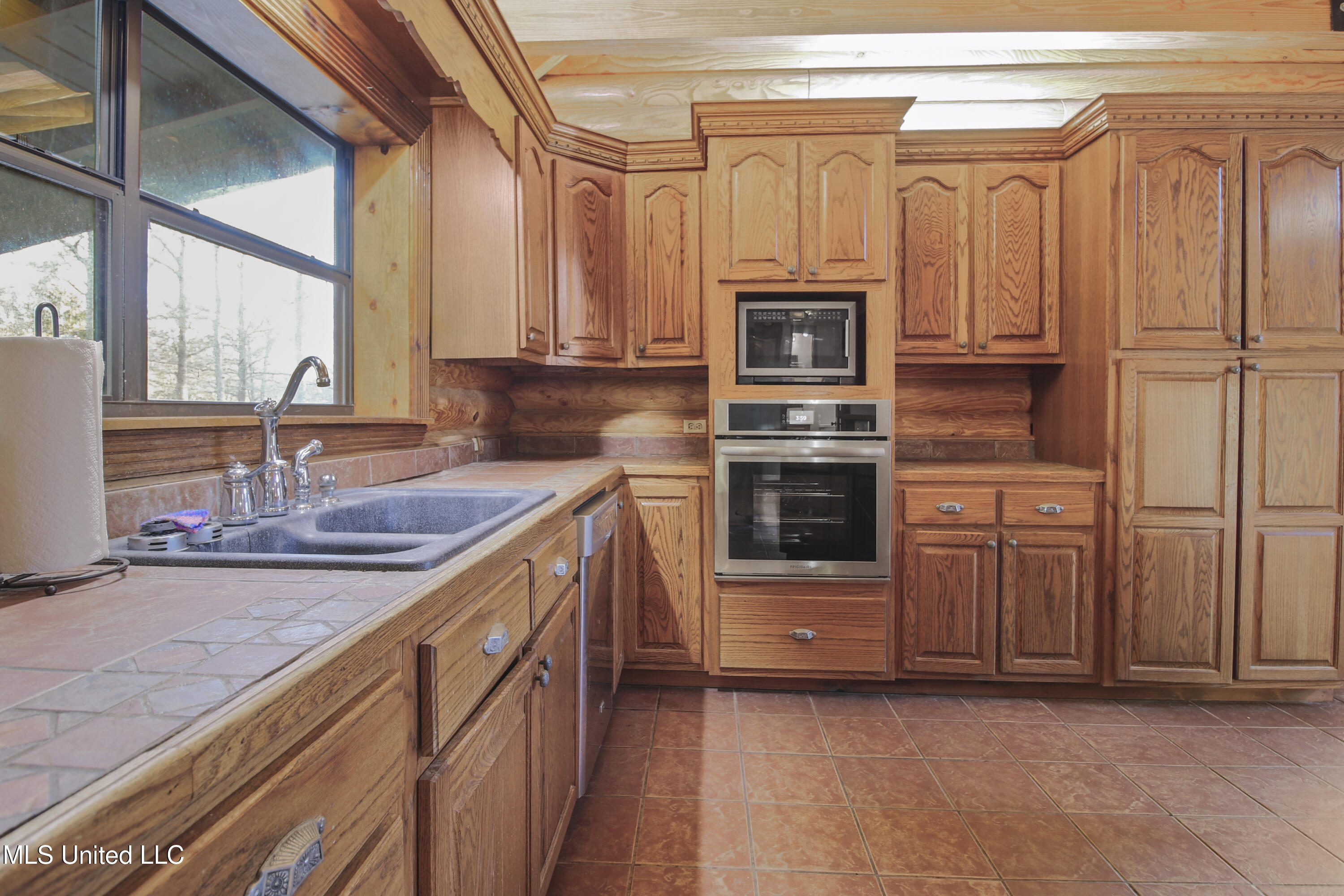 17542 Jones Lane Saucier, MS 39574 - Photo 10 of 39 Kitchen