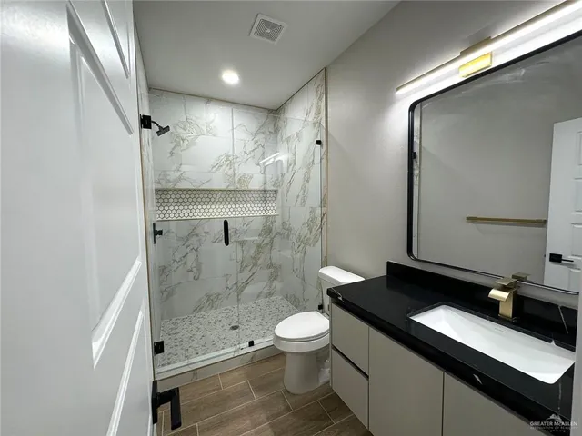 $1,295 | 104 San Jose Drive, Unit 2, Mission, TX 78572