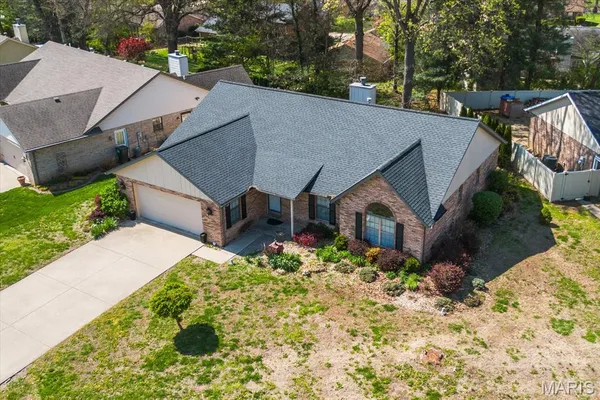 $250,000 | 1836 Spruce Hill Drive, Belleville, IL 62221