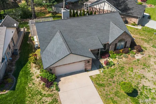 $250,000 | 1836 Spruce Hill Drive, Belleville, IL 62221