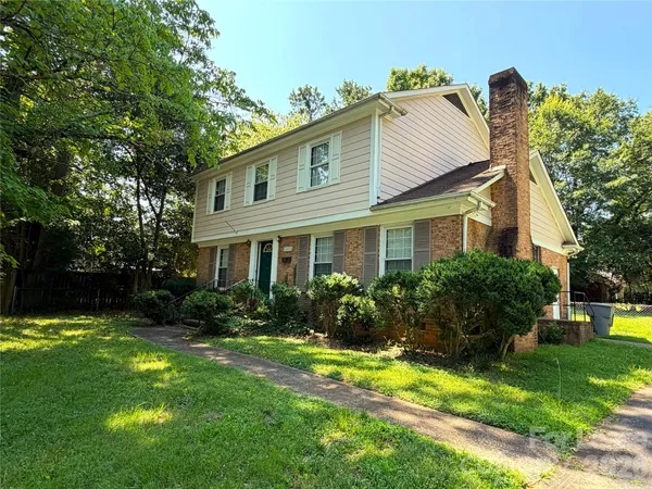 $1,995 | 5016 Vescova Court, Charlotte, NC 28212