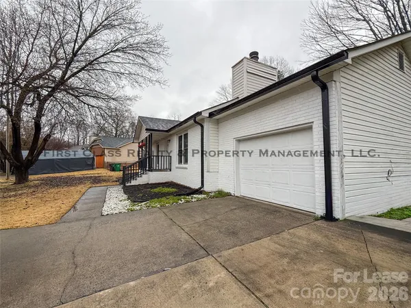 a view of a house with a outdoor space