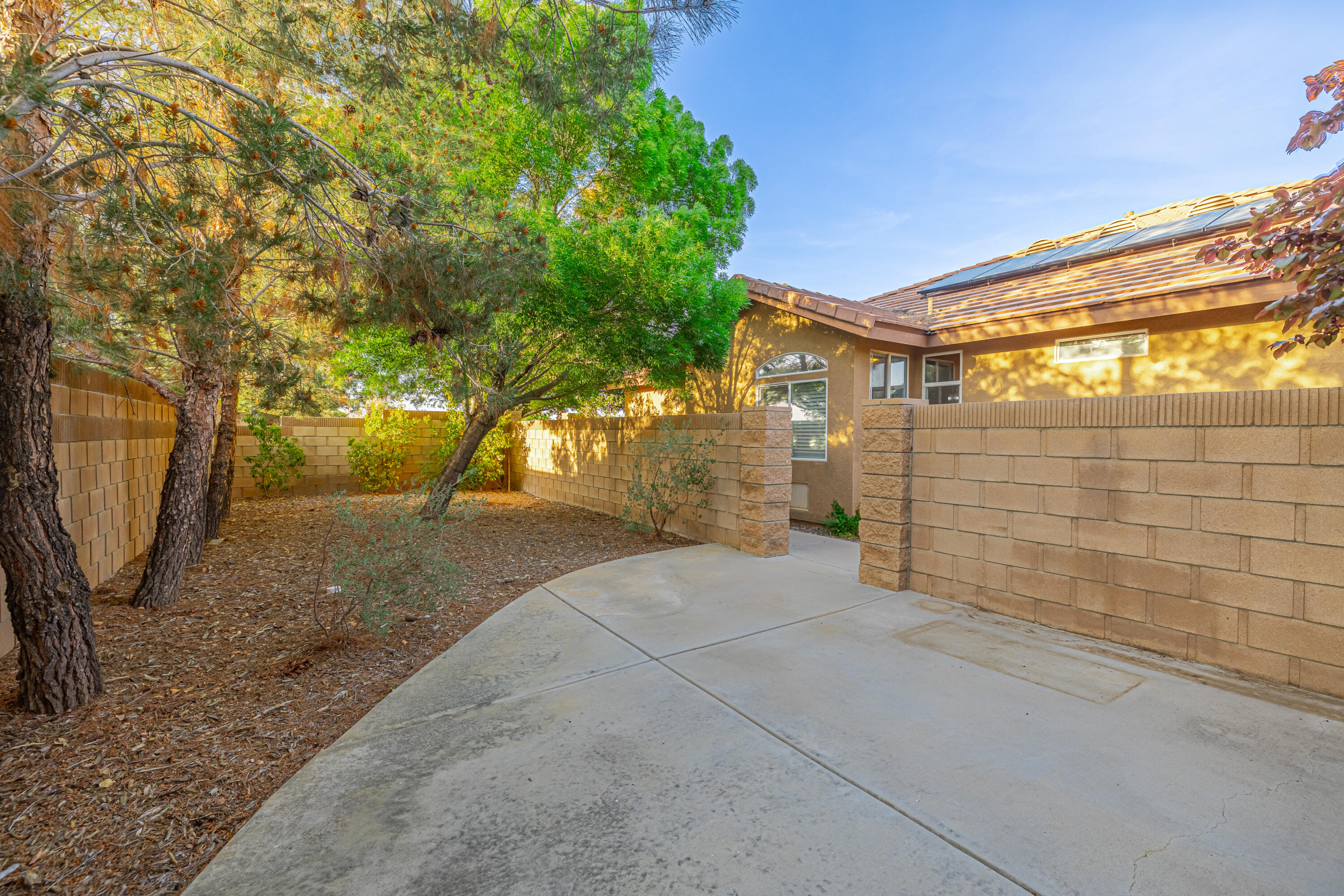 4023 Derby Circle Lancaster, CA 93536 - Photo 48 of 53 a view of back yard of the house