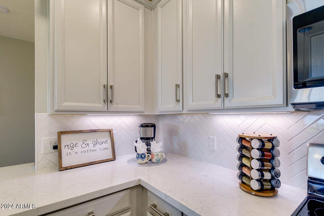 2511 West Queen Creek Road, Unit 302 Chandler, AZ 85248 - Photo 11 of 33 11-Queen