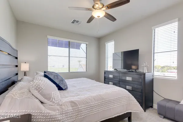 $6,000 | 2511 West Queen Creek Road, Unit 302, Chandler, AZ 85248