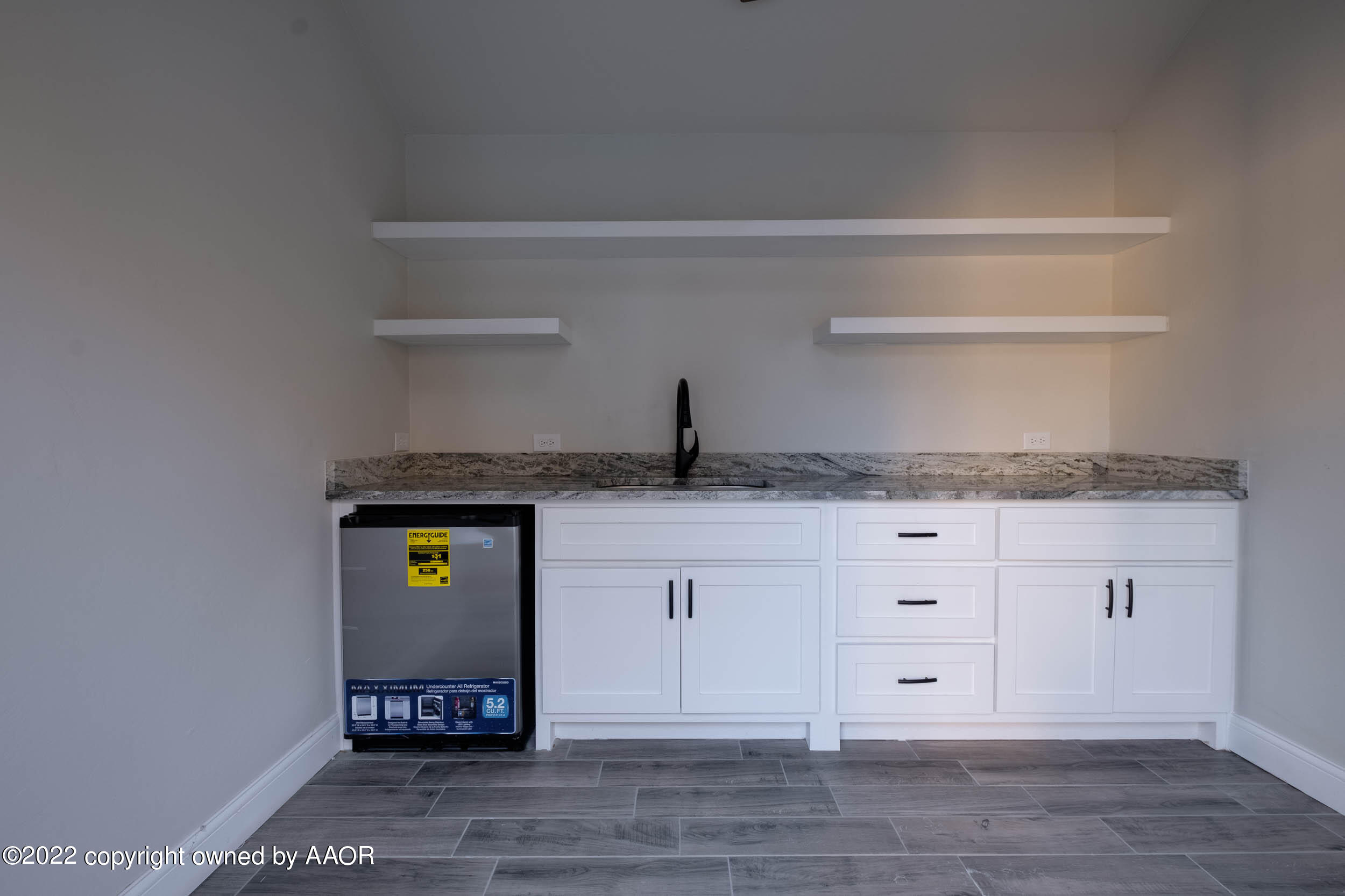 6601 Palacio Drive Amarillo, TX 79109 - Photo 6 of 28 Pool house