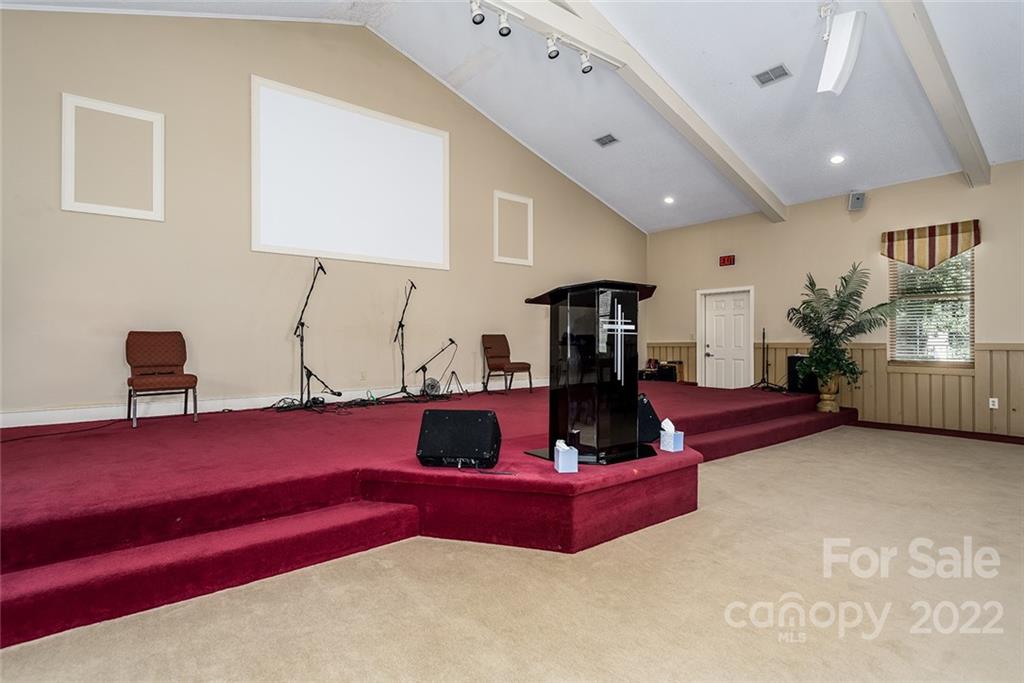 3521 Section House Road Hickory, NC 28601 - Photo 16 of 48 a room with gym equipment