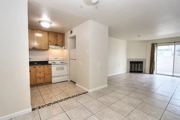 $159,900 | 1019 Dornajo Way, Unit 104, Sacramento, CA 95825