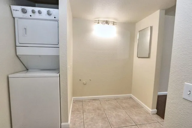 $159,900 | 1019 Dornajo Way, Sacramento, CA 95825