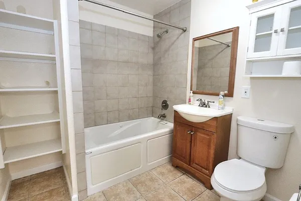 $159,900 | 1019 Dornajo Way, Unit 104, Sacramento, CA 95825