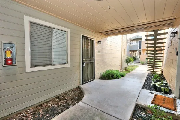 $159,900 | 1019 Dornajo Way, Unit 104, Sacramento, CA 95825