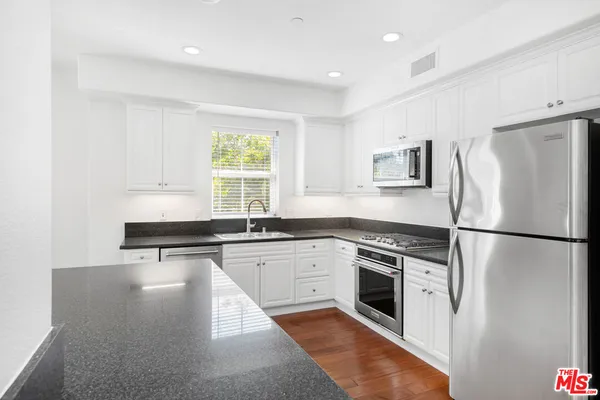 $5,200 | 13080 Pacific Promenade, Unit 312, Playa Vista, CA 90094