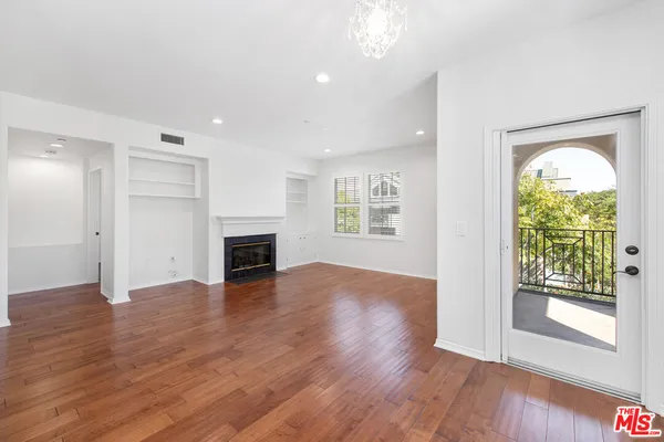 $5,200 | 13080 Pacific Promenade, Unit 312, Playa Vista, CA 90094