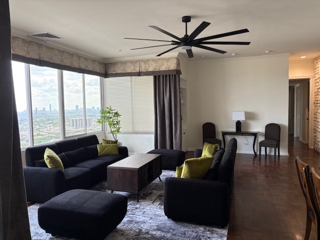 2016 Main Street, Unit 3 Houston, TX 77002 - Photo 3 of 36 Living Room