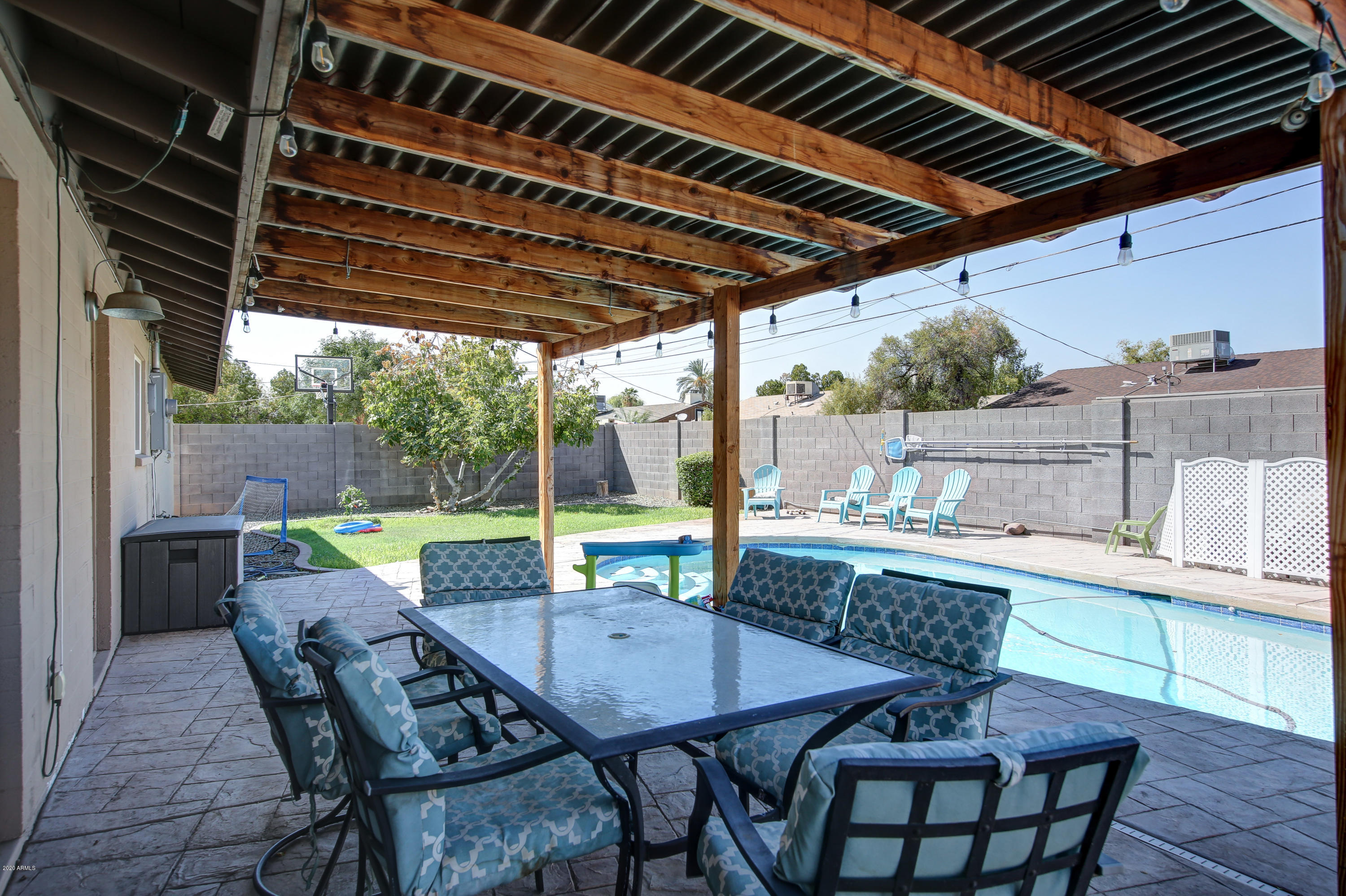 22 East Del Rio Drive Tempe, AZ 85282 - Photo 4 of 22 del Rio patio