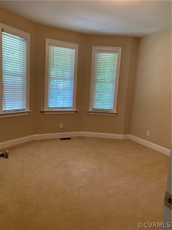 20710 River Road Chesterfield, VA 23838 - Photo 14 of 24 an empty room with a window