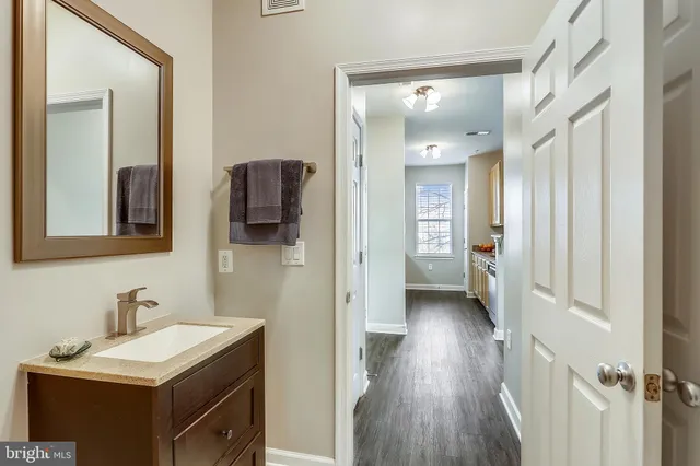 $1,950 | 22641 Blue Elder Terrace, Unit 201, Brambleton, VA 20148